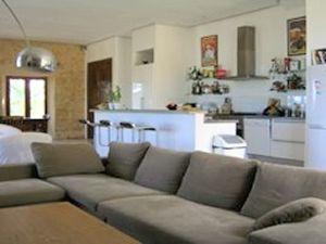 South_of_France_holiday_home_sitting_room