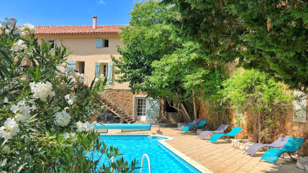 Dog-friendly villa to rent South France