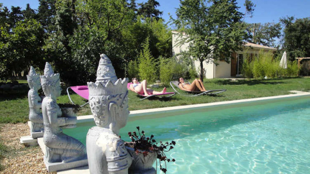 L`Isle-sur-la-Sorgue holiday gites in France with pool
