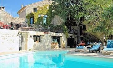 Petite Maison Provence Sud de la France avec piscine