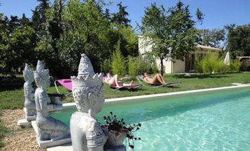 Studio Lotus- cheap house to rent Provence South France