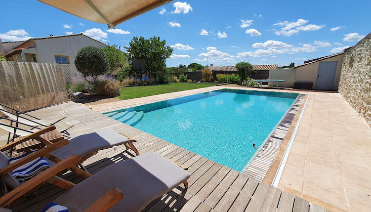 Maison Lavande - Location de vacances dans le sud de la France avec piscine privée