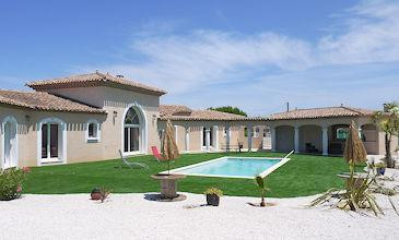 Villa Soleil - Location de vacances de 5 chambres avec piscine France